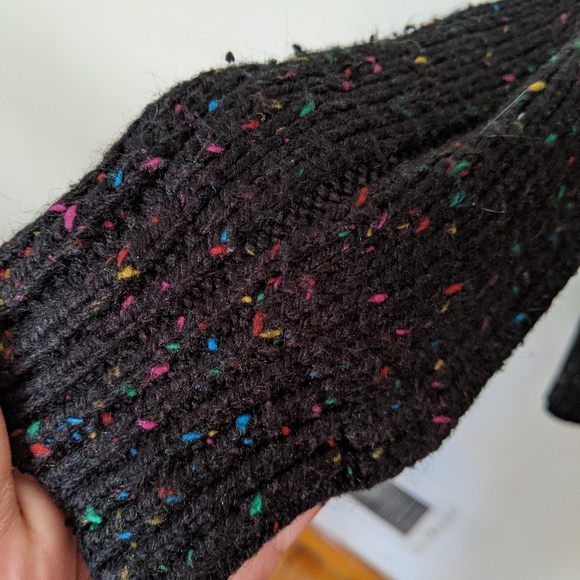 Vintage Classic New England Sweater - Picture 6 of 6